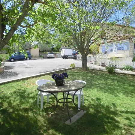 Meuble T2 En Rez De Jardin *